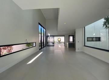Casa · 461m² · 4 Quartos · 4 Vagas · Sobrado à venda em Campinas, Loteamento Parque das Sapucaias, com 4 suítes, com 461 m²