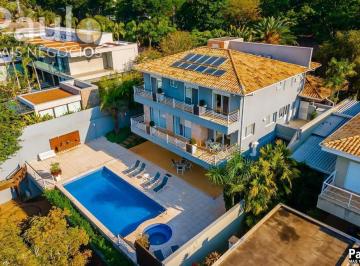 Casa · 700m² · 5 Quartos · 4 Vagas · Sobrado à venda e para alugar em Campinas, Parque da Hipica, com 5 suítes, com 700 m²