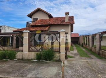 Casa · 90m² · 2 Quartos · 1 Vaga · Sobrado com 2 dormitórios, sendo 1 suíte, em Tramandaí