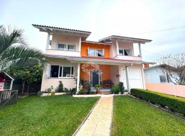 Casa · 196m² · 3 Quartos · 1 Vaga · Uma bela casa, de 2 pisos no São José