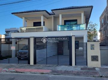 Fachada · Casa geminada em Canasvieiras