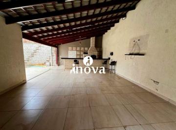 Casa · 217m² · 3 Quartos · 4 Vagas · Casa a venda, bairro Jardim do Lago
