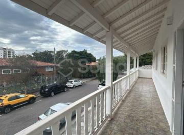 Casa · 228m² · 4 Quartos · 6 Vagas · Casa comercial a venda no Centro em Vinhedo