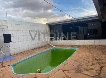 Casa · 275m² · 1 Quarto · 4 Vagas · Casa 01 Qt à venda, 275m² - Setor Leste !
