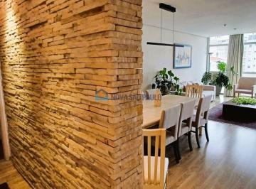 Apartamento · 196m² · 3 Quartos · 1 Vaga · Apartamento amplo, reformado e decorado na Av Angélica!