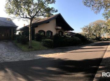Casa · 498m² · 3 Quartos · 4 Vagas · Casa de Condomínio em Cavalhada