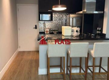 Apartamento · 70m² · 2 Quartos · 2 Vagas · Flat com ótimo preço no bairro Pinheiros. Confira!