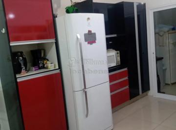 Casa · 200m² · 3 Quartos · 3 Vagas · Residencial Machado Casa de 3 dormitórios com área gourmet com churrasqueira.