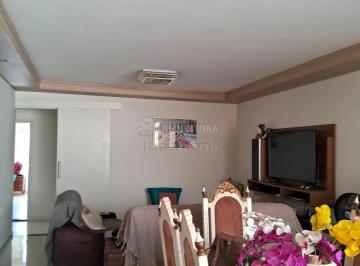 Apartamento · 182m² · 3 Quartos · Centro - Apartamento com 03 dormitórios, 02 banheiros.