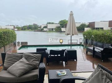 Casa · 347m² · 4 Quartos · 5 Vagas · Casa à venda na Fazenda Boa Vista, com 4 suítes, com 347 m²