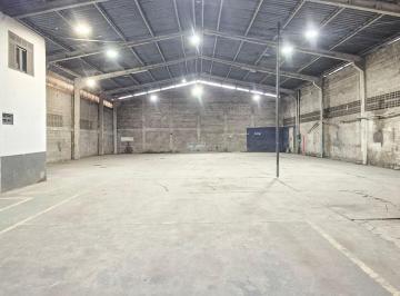 Comercial · 700m² · Pavilhão/Galpão para alugar no bairro Cobilândia - Vila Velha/ES