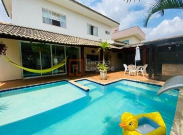 Casa · 418m² · 5 Quartos · 2 Vagas · Sobrado com piscina e sauna no Condomínio do Lago