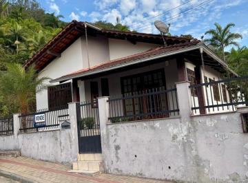 Casa · 185m² · 3 Quartos · 2 Vagas · Casa à venda no bairro Centro - Massaranduba/SC