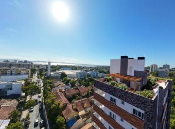 Voo de pássaro · Comodoro