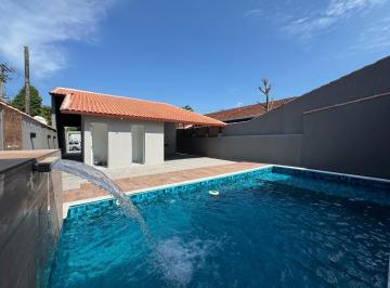 Casa de 2 quartos, Itanhaém · Casa nova com piscina e 2 dormitórios em Itanhaém