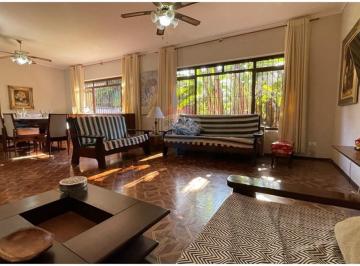 Casa de 3 quartos, São Paulo · Casa térrea com 3 suítes para locação na Vila Madalena!