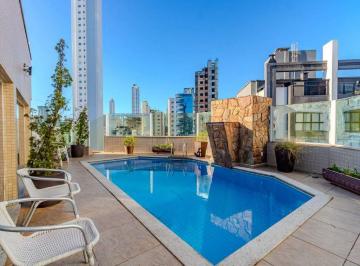 Apartamento · 387m² · 4 Quartos · 4 Vagas · Cobertura duplex à venda no centro de Balneário Camboriú