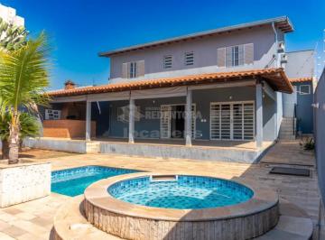 Casa · 242m² · 3 Quartos · 2 Vagas · Casa à Venda No bairro Jardim Tarraf II