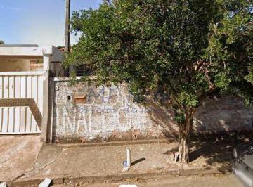 Casa · 288m² · 3 Quartos · 1 Vaga · Casa com 3 dorms, Vila Malaquias, Pirassununga - R$ 280 mil, Cod: 10133136