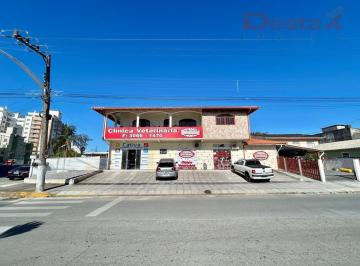 Comercial · 291m² · 4 Quartos · 3 Vagas · Sala no bairro Rio Caveiras - Biguaçu