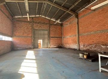 Foto 01 · Pavilhão para Locação em Canoas-RS - Bairro Industrial  1 Sala, 2 Banheiros, 6 Vagas de Garagem, 1.1