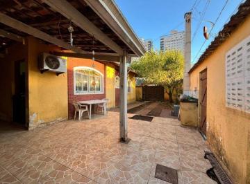 51901d52190a7936500b8fe283f5774061883821 · Casa Térrea com Quintal Amplo no Canto do Forte – 2 Dormitórios, 4 Vagas e Excelente Localização!