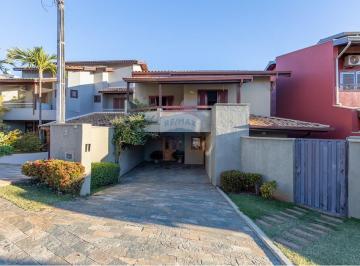 Casa · 249m² · 4 Quartos · 2 Vagas · RE/MAX VENDE Casa no Condomínio Parque da Hípica, 4 quartos sendo 2 suítes, 249m2 por R$ 1.650.000,0
