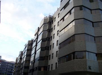 Apartamento de 2 quartos, Brasília · apartamento na sqn 212 asa norte