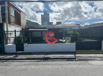 Foto 01 · Casa de Luxo à Venda em Guarujá-SP - 6 Quartos, 2 Suítes, 3 Salas, 3 Banheiros, 1 Vaga de Garagem!