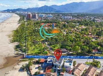 Foto 01 · Uma casa nova e extremamente confortável, localizada a poucos passos da areia da praia ao lado do SE