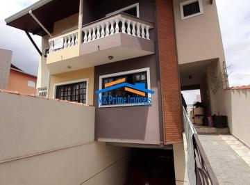 Casa · 226m² · 3 Quartos · 6 Vagas · Casa à venda com 200m², 3 Quartos e 6 Vagas - Humuarama - Osasco.