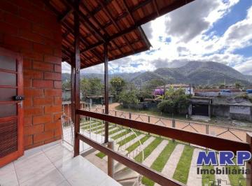 Foto 01 · Apartamento em Ubatuba. A 200 metros da Praia do Sapê/Maranduba. Condomínio com lazer.
