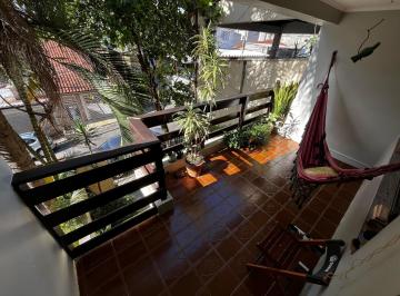 Casa · 225m² · 3 Quartos · 3 Vagas · Casa à Venda no Km 18 em Osasco-SP: Amplo imóvel com 3 quartos, 2 suítes, 3 banheiros e 3 vagas de g
