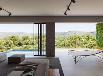 Casa · 400m² · 4 Quartos · 4 Vagas · Casa - Cond. Golf Village / Fazendinha - Zero Km! Moderna, integrada, vista espetacular!