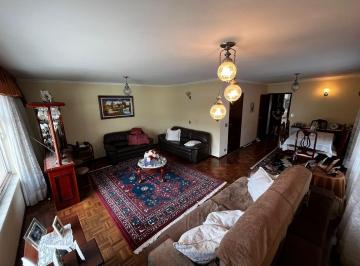 Casa · 334m² · 4 Quartos · 3 Vagas · Imóvel Espetacular no Jaguaré, SP: 4 Quartos, 1 Suíte, 3 Vagas - Agende sua Visita hoje mesmo!