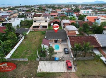 Casa · 120m² · 3 Quartos · Casa com Piscina no Coroados