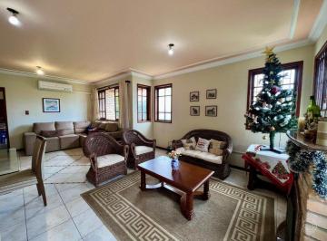 6 · Casa Residencial de 264m² com 4 quartos em Cacupé