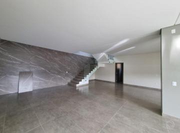 1- (2) · Casa com 360m² e 3 suítes no Córrego Grande