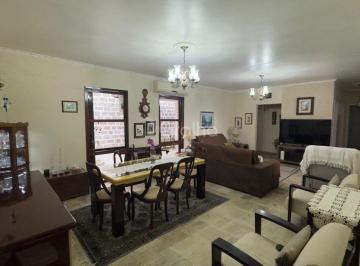 1 · Casa Residencial de 296m² com 4 quartos no Saco Grande
