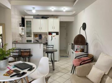 1 - Sala e cozinha · Apartamento