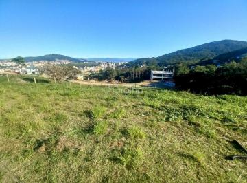 1 · Terreno de 485m² no Itacorubi