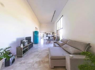 3 · Casa de 375m² com 4 quartos sendo 2 suítes nos Ingleses