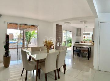 4 · Casa Residencial de 233m² com 4 quartos no Estreito
