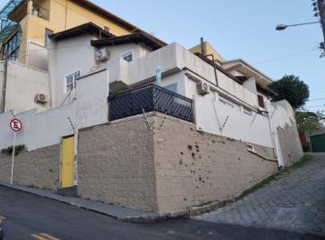 01 · Terreno de 297m² no Centro