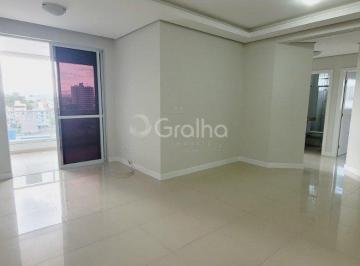 01 · Apartamento de 105m² com 2 quartos sendo 1 suíte em Barreiros
