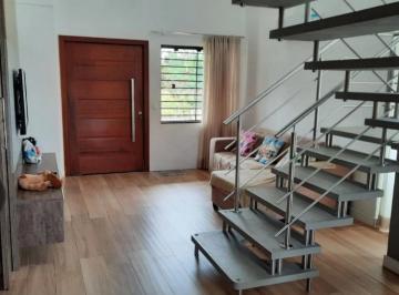 1 · Casa com 3 quartos no bairro Ribeirão da Ilha