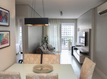 1 · Apartamento de 73 m² com 2 quartos sendo 1 suíte no Centro
