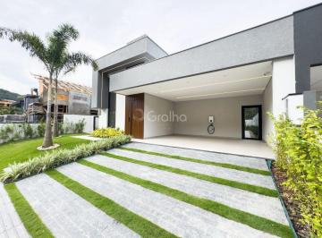 14 · Casa de 169m² com 3 quartos sendo 1 suíte em Forquilhas