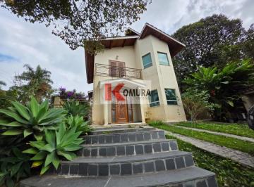 Casa · 216m² · 3 Quartos · 5 Vagas · Sobrado no Condomínio Aruã