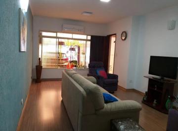Casa · 330m² · 3 Quartos · 4 Vagas · Sobrado em Olímpico